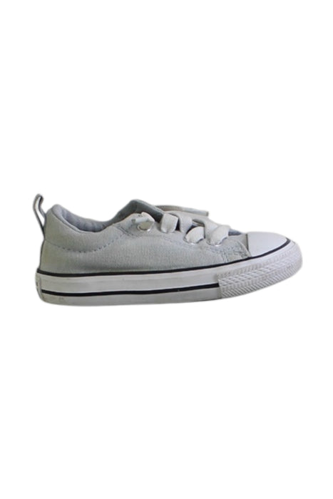 A Grey Sneakers from Converse in size 18-24M for neutral. (Front View)