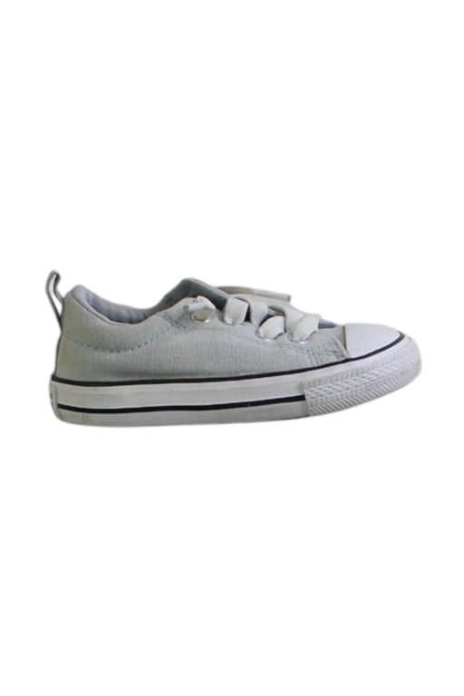 A Grey Sneakers from Converse in size 18-24M for neutral. (Front View)