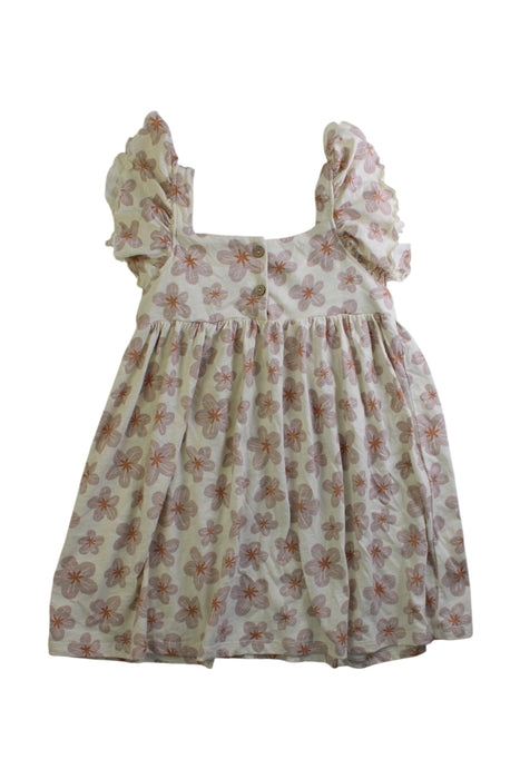 A Ivory Sleeveless Dresses from Rylee + Cru in size 4T for girl. (Back View)