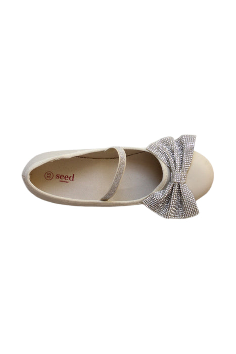 A Beige Flats from Seed in size 10Y for girl. (Front View)