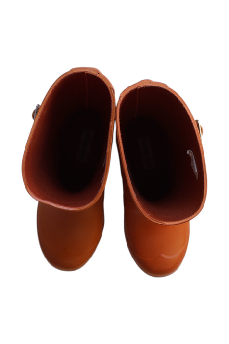 A Orange Rain Boots from Hunter in size 6T for neutral. (Back View)