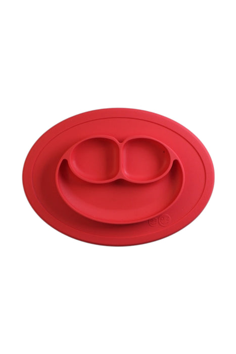 A Red Placemats from EZPZ Fun in size O/S for neutral. (Front View)