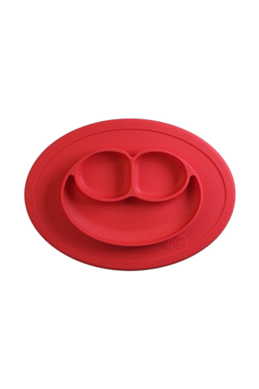 A Red Placemats from EZPZ Fun in size O/S for neutral. (Front View)