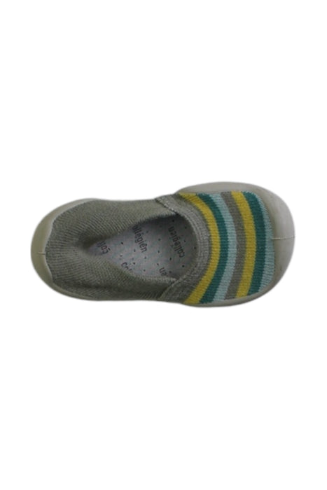 A Grey Slip Ons from Collegien in size 4T for neutral. (Front View)