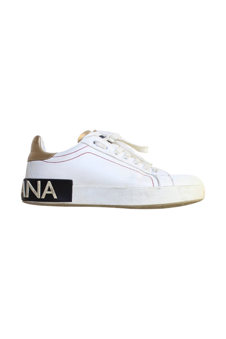 A White Sneakers from Dolce & Gabbana in size 7Y for neutral. (Front View)