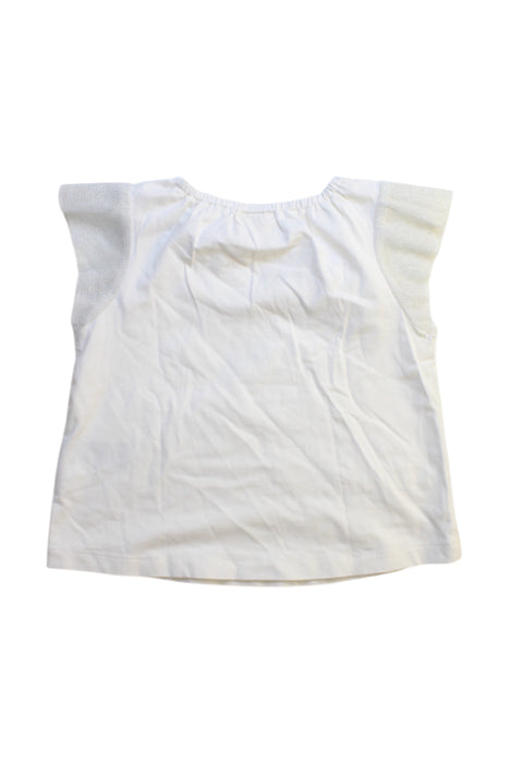 A White Sleeveless Tops from Momonittu in size 6-12M for girl. (Back View)