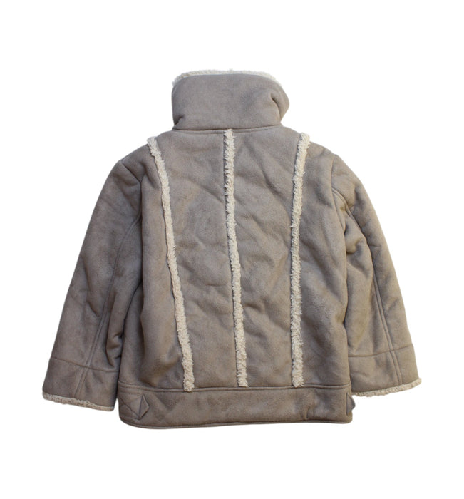A Grey Coats from Comme Ça Fille in size 5T for girl. (Back View)