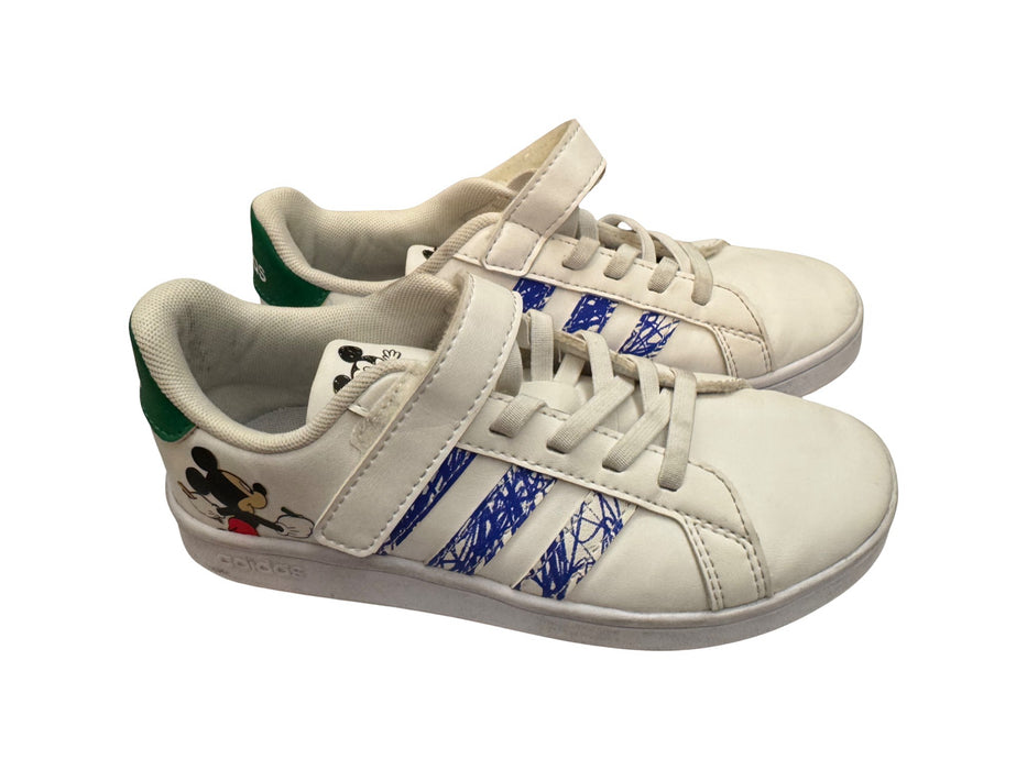 A White Sneakers from Adidas in size 7Y for boy. (Back View)