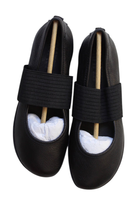 A Black Slip Ons from Camper in size 11Y for girl. (Back View)