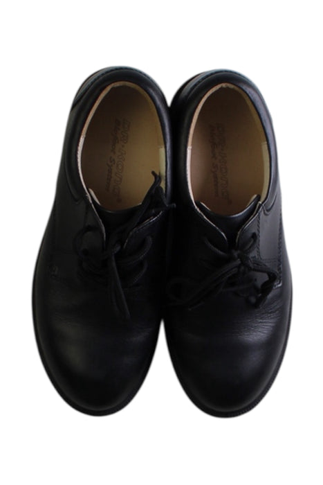 A Black Dress Shoes from Dr. Kong in size 10Y for boy. (Back View)