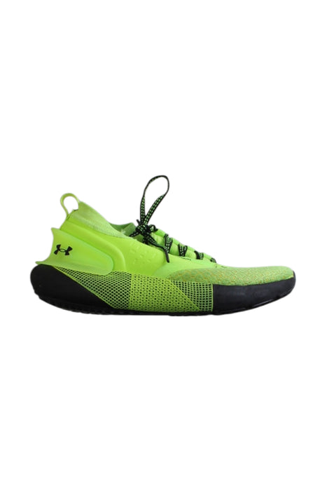 A Green Sneakers from Under Armour in size 12Y for neutral. (Front View)