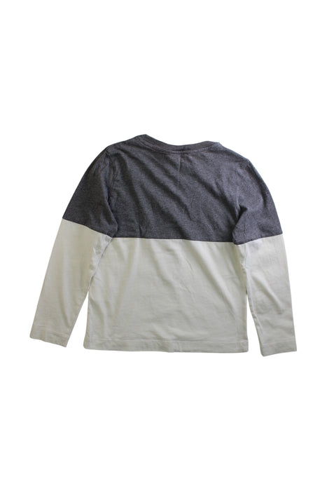 A White Long Sleeve Tops from I Pinco Pallino in size 5T for boy. (Back View)
