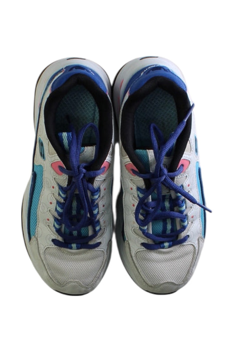 A Multicolour Sneakers from Skechers in size 10Y for neutral. (Back View)