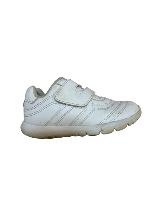 A White Sneakers from Dr. Kong in size 4T for neutral. (Back View)