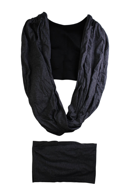 A Black Baby Carriers from Konny in size 0-3M for neutral. (Front View)