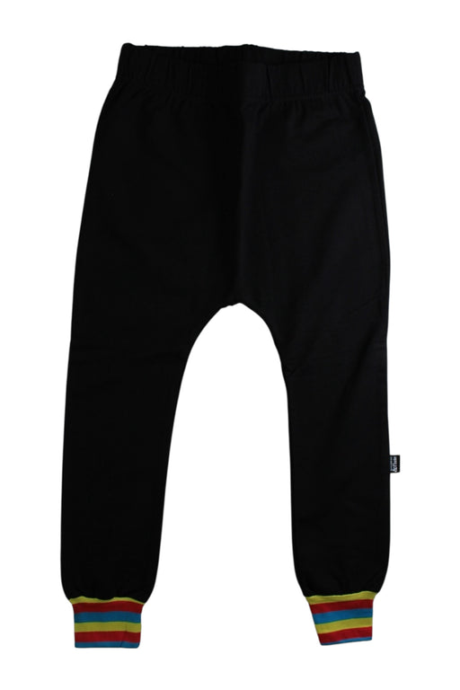 A Black Sweatpants from Whistle & Flute in size 5T for boy. (Front View)