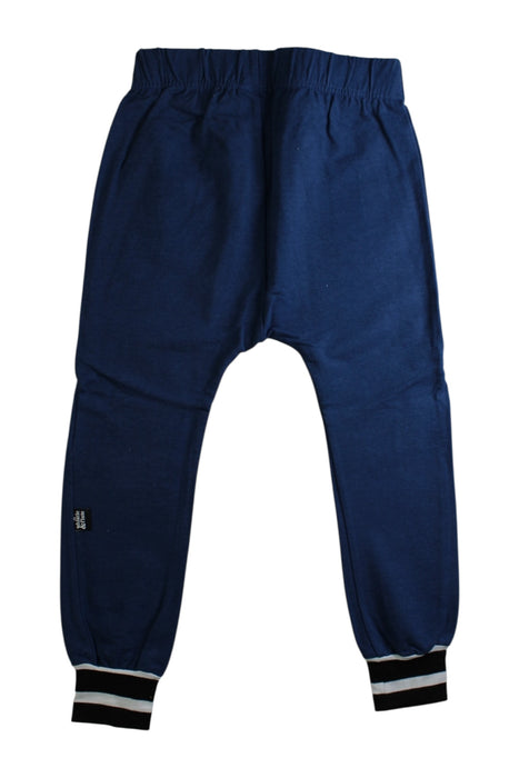 A Navy Sweatpants from Whistle & Flute in size 5T for boy. (Back View)