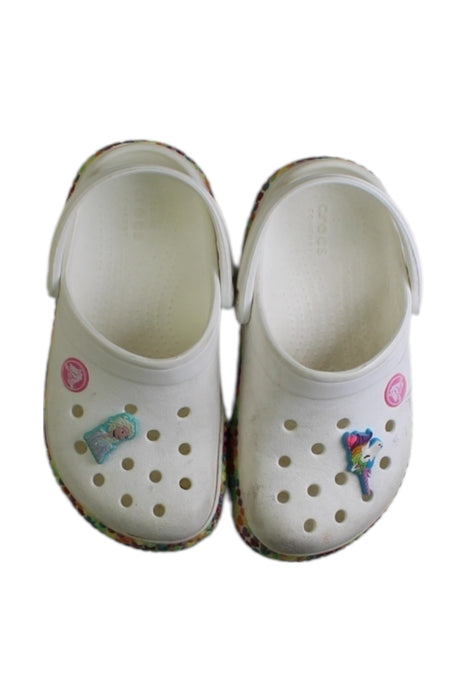 A White Slip Ons from Crocs in size 5T for girl. (Back View)