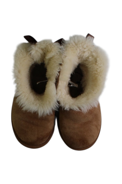 A  Winter Boots from UGG in size 4T for girl. (Back View)