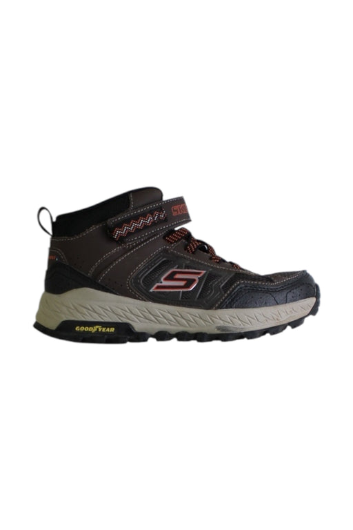 A Multicolour Sneakers from Skechers in size 6T for boy. (Front View)