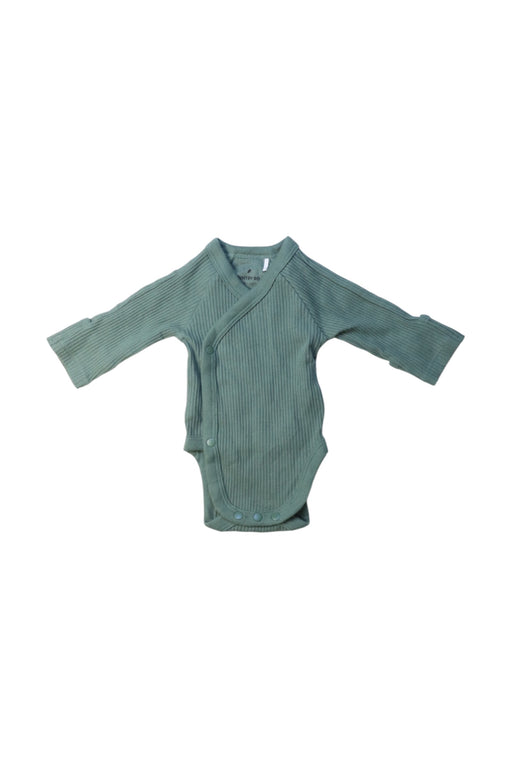 A Green Long Sleeve Bodysuits from Country Road in size Newborn for girl. (Front View)