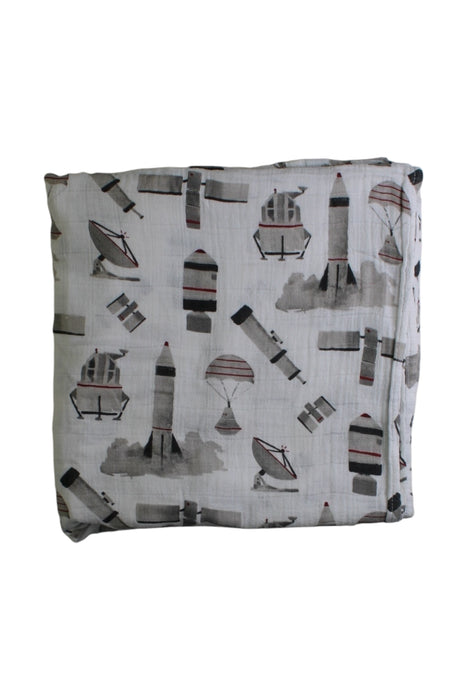 A  Swaddles from Little Unicorn in size O/S for boy. (Back View)