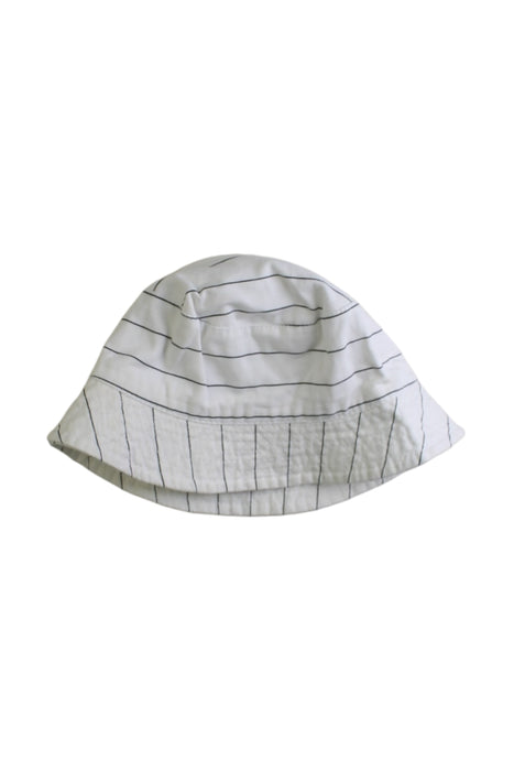 A White Caps from Jacadi in size 3T for neutral. (Back View)