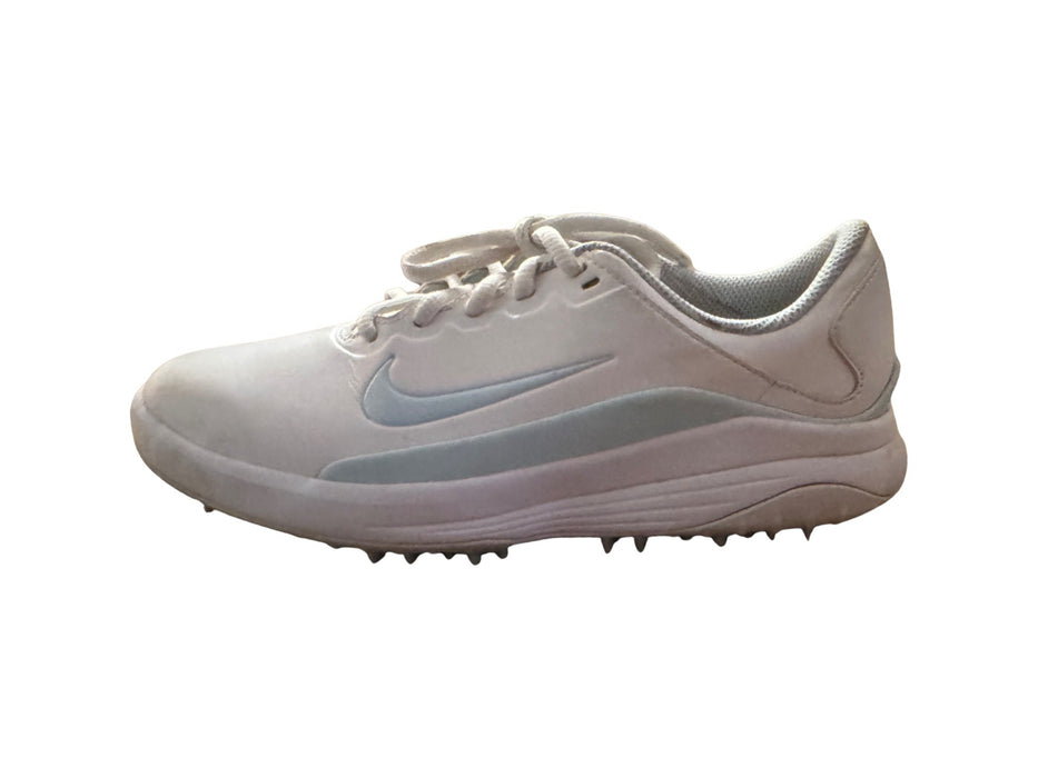 A White Sneakers from Nike in size 12Y for neutral. (Back View)
