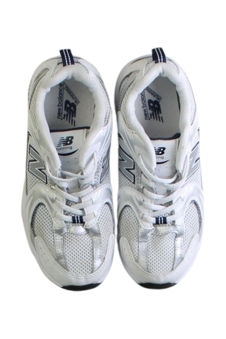 A White Sneakers from New Balance in size 7Y for neutral. (Back View)