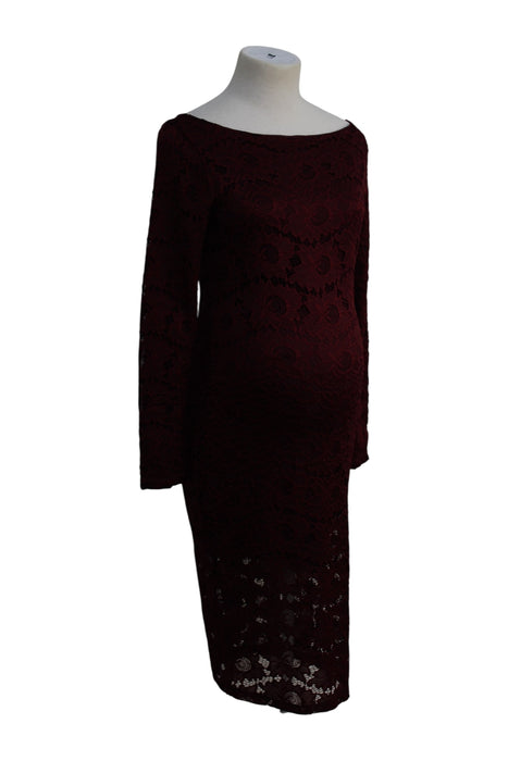 A Burgundy Long Sleeve Dresses from Ingrid & Isabel in size Maternity-S for maternity. (Back View)