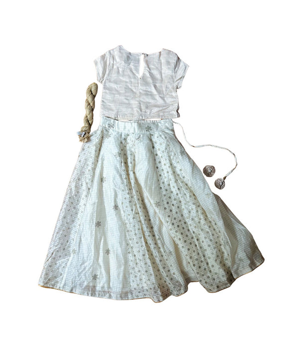 A White Dress Sets from Fabindia in size 4T for girl. (Back View)