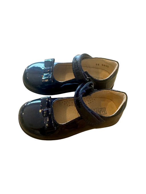 A Black Dress Shoes from Hampton Classics in size 3T for girl. (Front View)