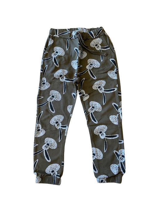 A Green Sweatpants from Seed in size 5T for neutral. (Front View)