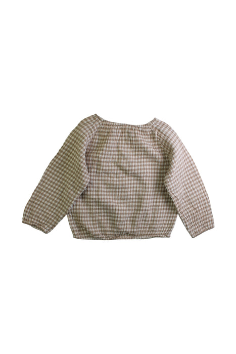 A Beige Long Sleeve Tops from Quincy Mae in size 2T for girl. (Back View)