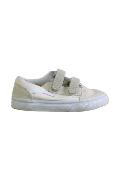 A White Sneakers from Vans in size 3T for boy. (Front View)