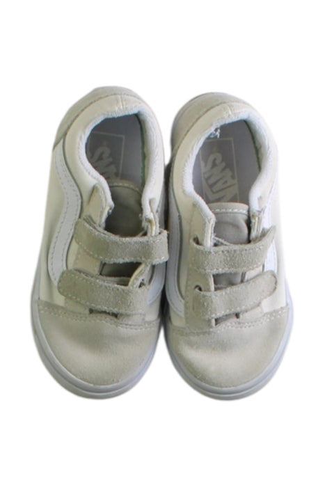 A White Sneakers from Vans in size 3T for boy. (Back View)