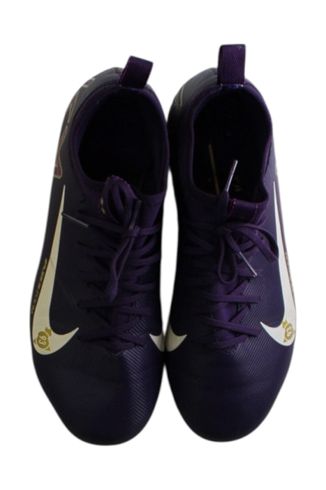 A Purple Cleats/Soccer Shoes from Nike in size 12Y for neutral. (Back View)