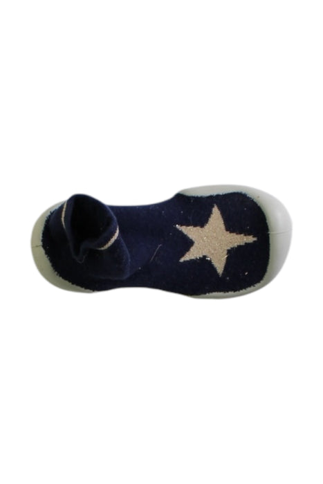 A Navy Slippers from Collegien in size 5T for neutral. (Front View)
