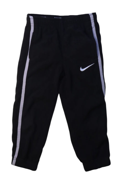 A Black Sweatpants from Nike in size 3T for neutral. (Front View)