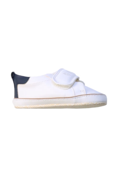 A White Sneakers from Baker by Ted Baker in size 12-18M for boy. (Front View)