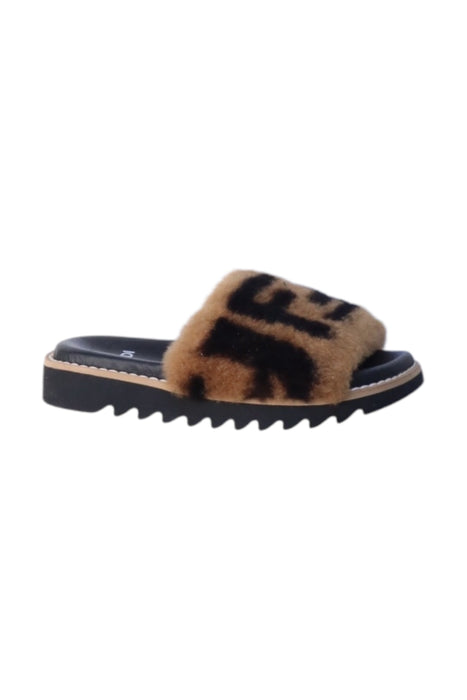 A Brown Slippers from Fendi in size 3T for girl. (Front View)