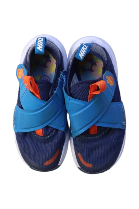 A Multicolour Sneakers from Nike in size 5T for neutral. (Back View)