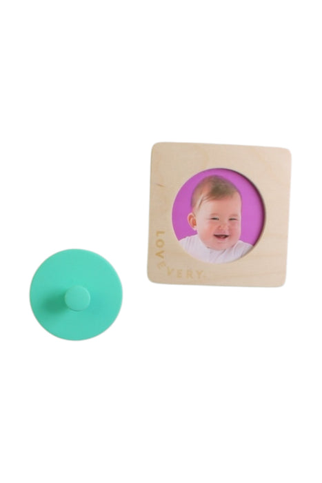 A Multicolour Board Games & Puzzles from Lovevery in size 6-12M for neutral. (Front View)