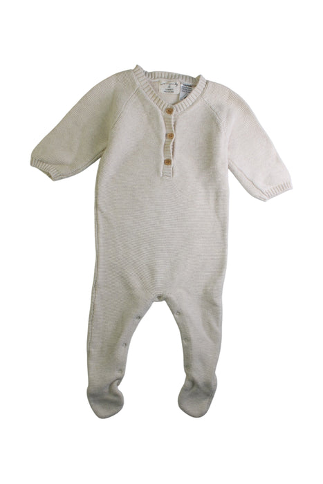 A Beige Long Sleeve Bodysuits from Wilson & Frenchy in size 3-6M for boy. (Front View)