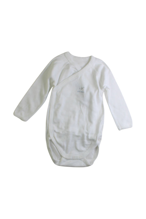A White Long Sleeve Bodysuits from Petit Bateau in size 3-6M for boy. (Front View)