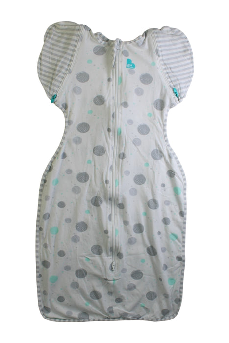 A Grey Swaddles from Love To Dream in size 6-12M for boy. (Front View)