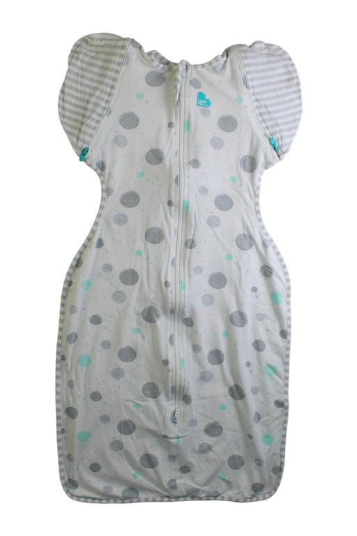 A Grey Swaddles from Love To Dream in size 6-12M for boy. (Front View)