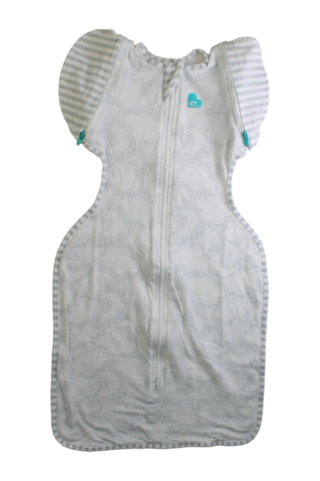 A White Swaddles from Love To Dream in size 3-6M for neutral. (Front View)