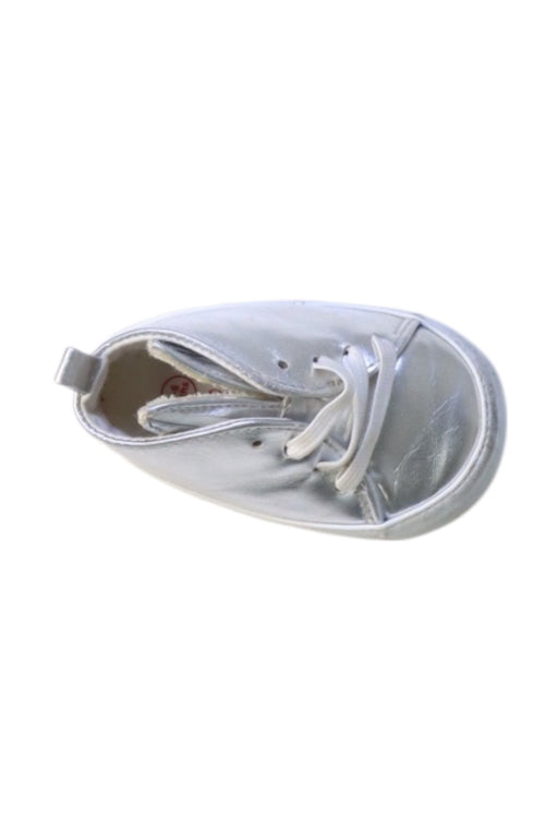 A Silver Sneakers from Seed in size 3-6M for girl. (Front View)