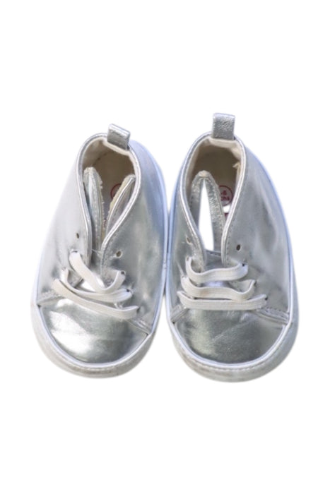 A Silver Sneakers from Seed in size 3-6M for girl. (Back View)